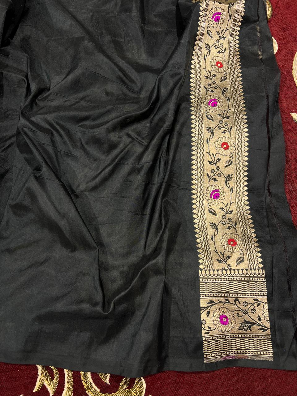 Pure Banarasi katan silk Meena Kari pattu saari